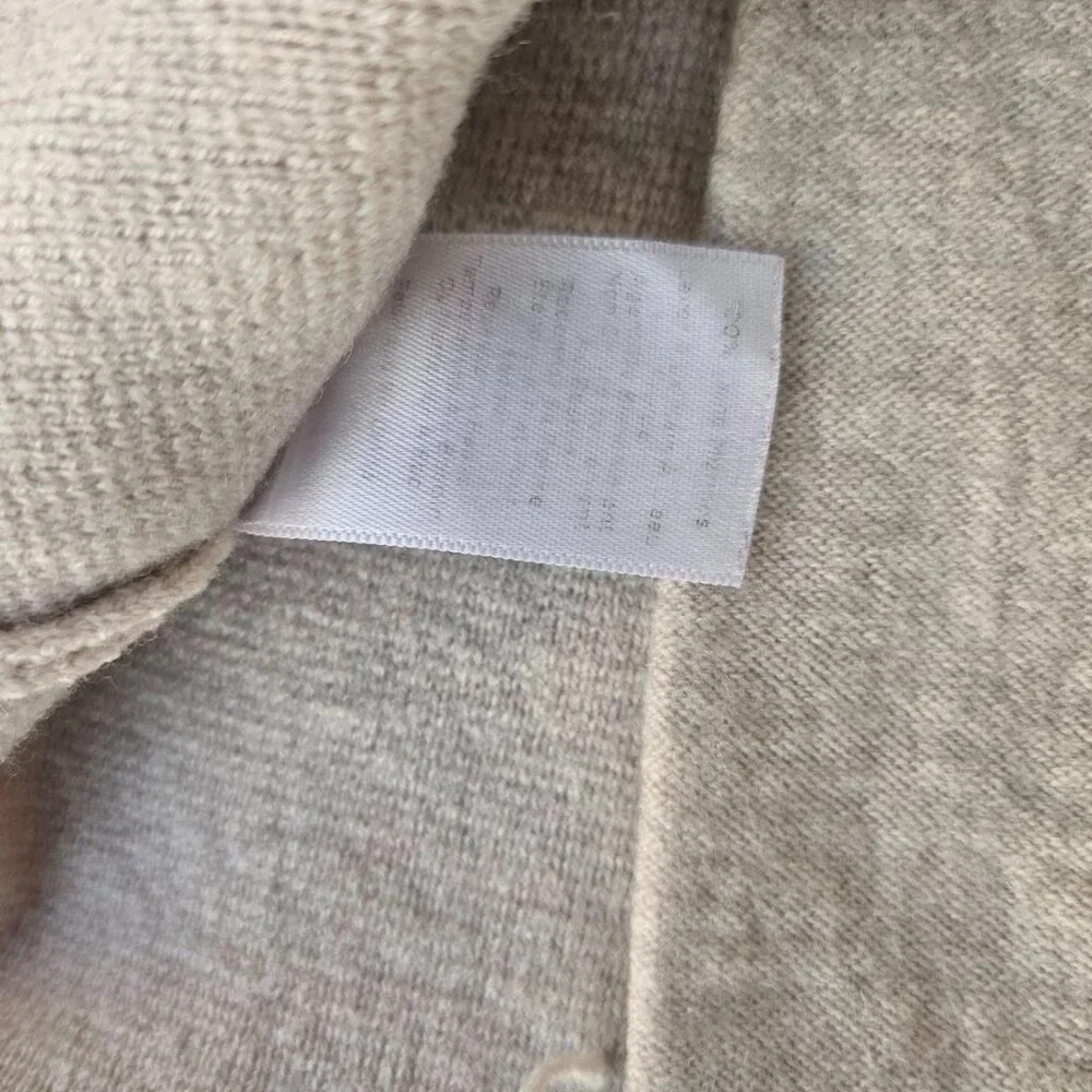 Pure Merino Wool Talbots Ladies Sweater Long Sleeve Gold Tone Button XLP Petite - Picture 9 of 9